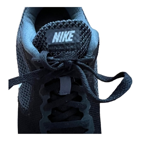 Nike Women’s Size 7 Revolution 3 819303-001 Black Running Shoes Sneakers Lace Up - Picture 8 of 9